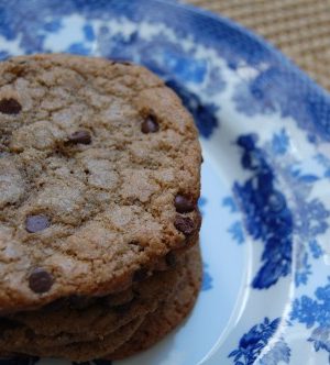 Crispy Almond Flour Chocolate Chip Cookies