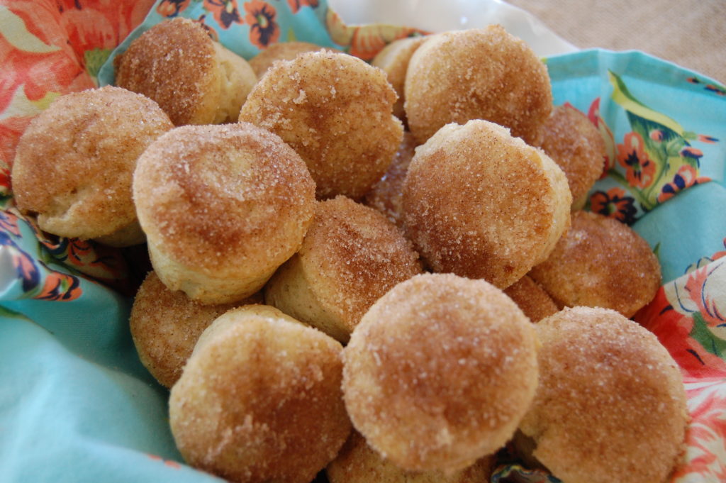 Applesauce Snickerdoodle Muffins