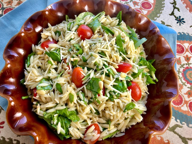 Lemon Orzo Salad with Spinach, Tomatoes and Pine Nuts (like Fresh Market)