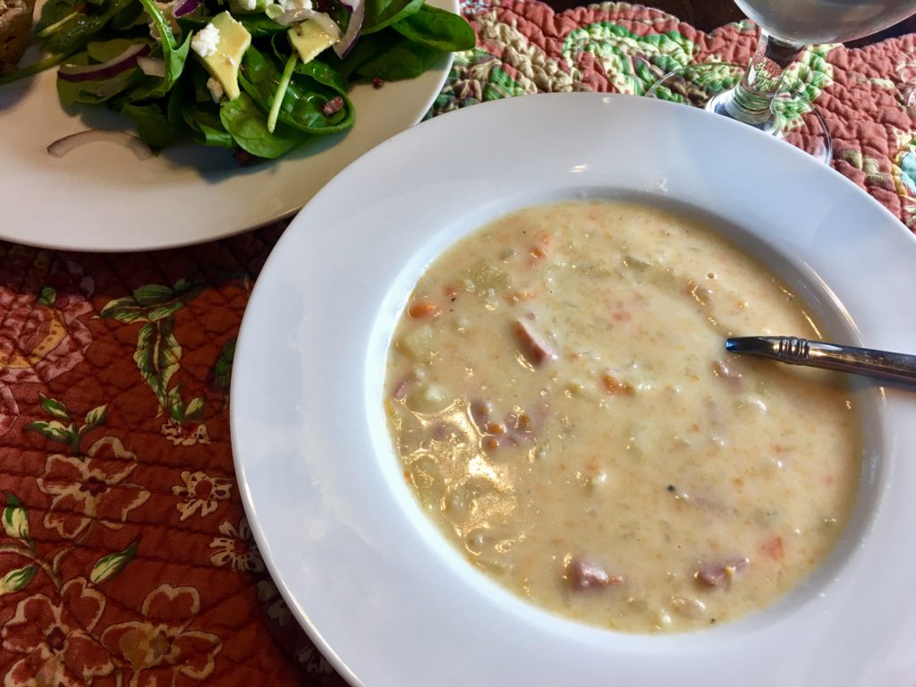 Slow Cooker Ham and Cheese Soup