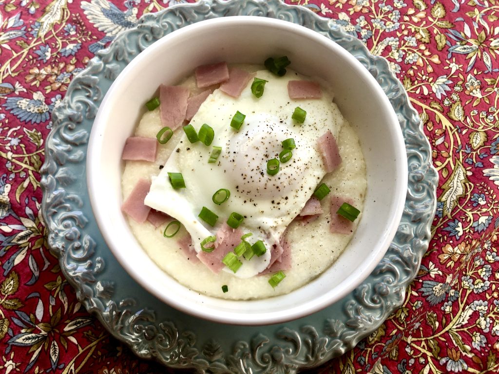 Egg and Grits Breakfast Bowl