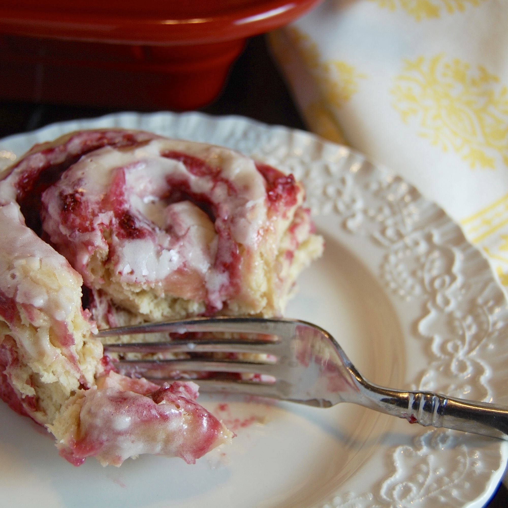 raspberry sweet rolls