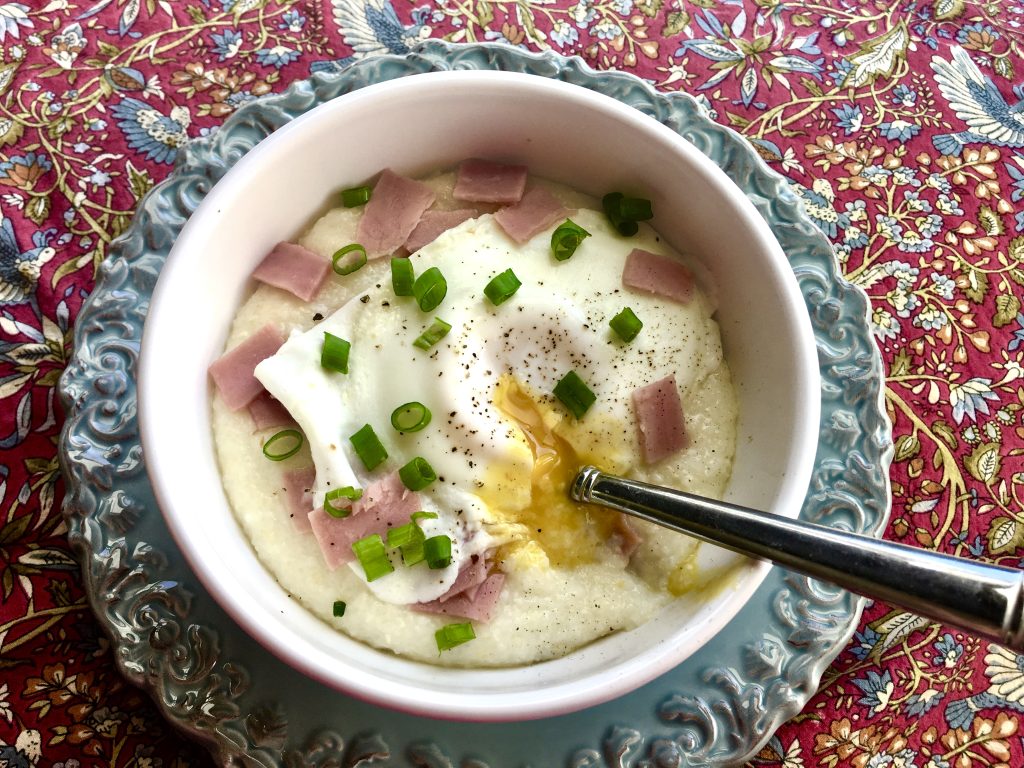 Egg and Grits Breakfast Bowl