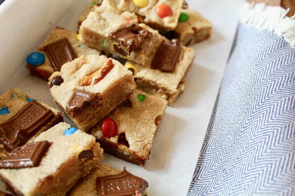 Loaded Peanut Butter Chocolate Pretzel Blondies 