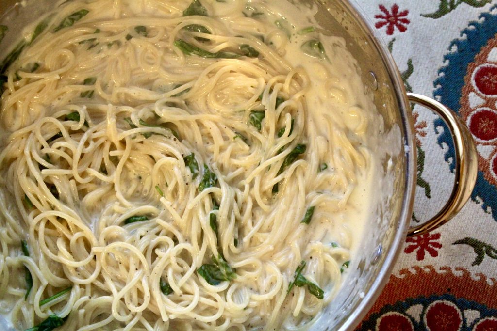 One Pot Creamy Garlic Pasta