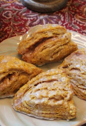 Pumpkin Cinnamon Swirl Scones